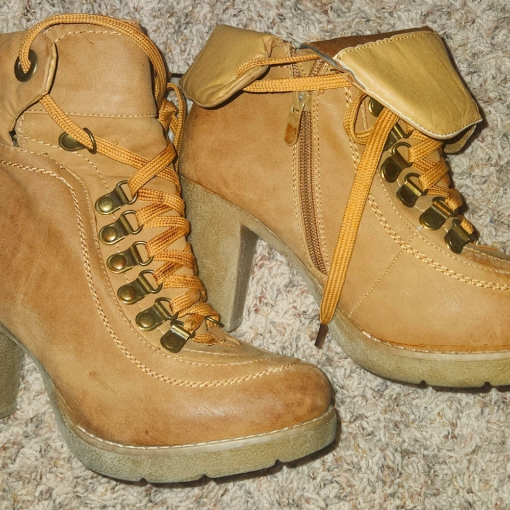 Charlotte russe high heel boots